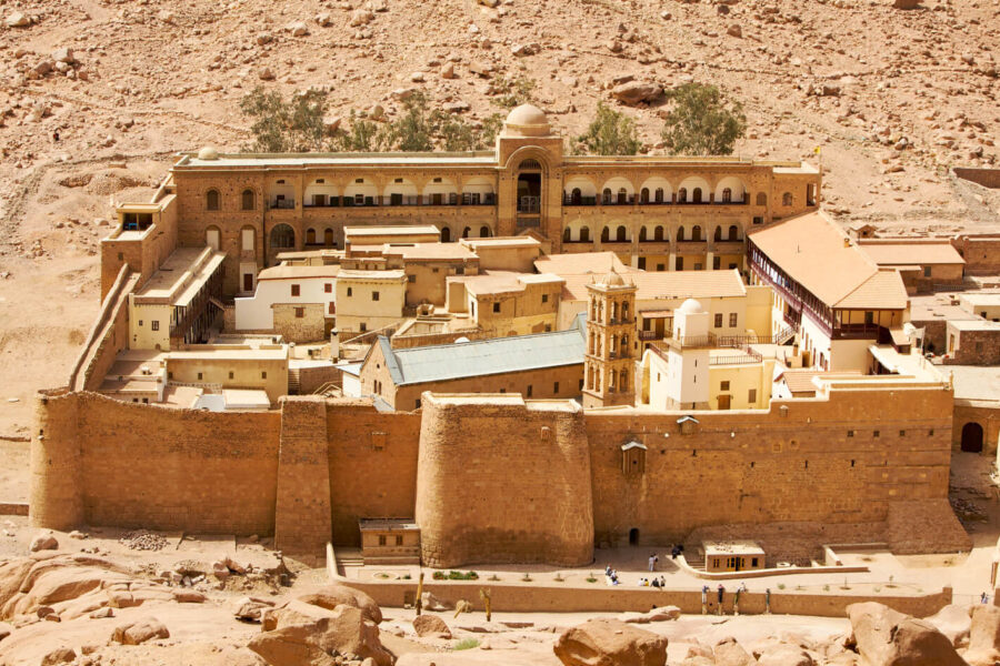 Excursie de o Zi la Muntele Sinai și Mănăstirea Sfânta Ecaterina din Sharm