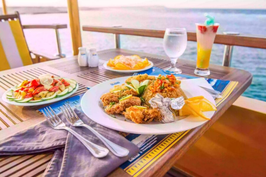 Tur cu Barca Nefertari la Marsa Alam
